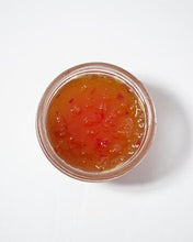 Load image into Gallery viewer, HELLO BETINA CHILLI PEPPER JAM

